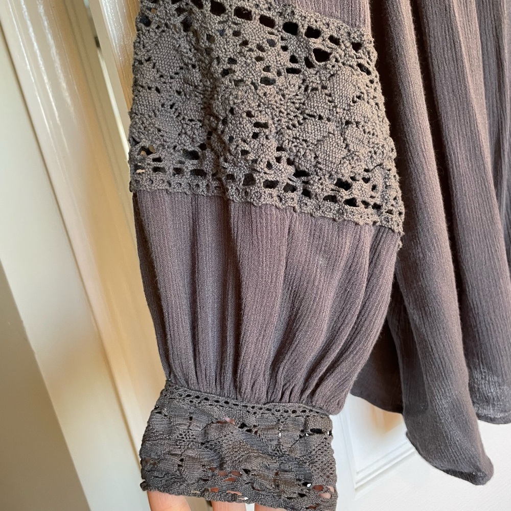 Easel Gray Crochet Detail Top - Picture 2 of 4